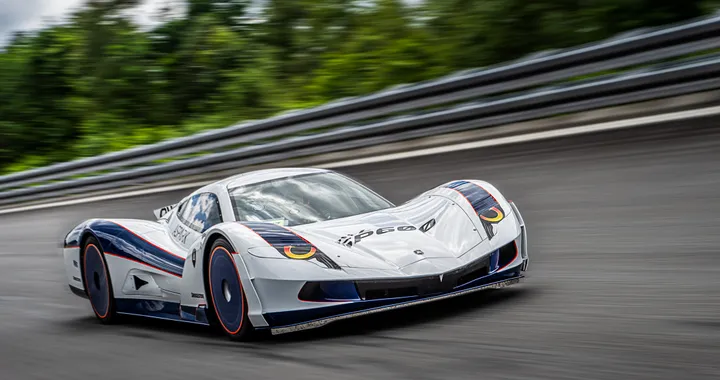 L'auto elettrica più veloce al mondo è prodotta a Torino e sfiora i 440 km/h