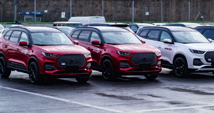 Sportequipe 8: SUV ibrido Plug-In e GPL | Primo contatto