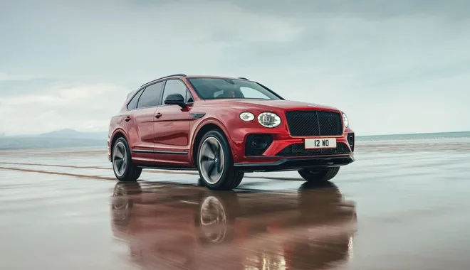 Bentley Bentayga: ecco la versione a passo lungo con le grandi portiere