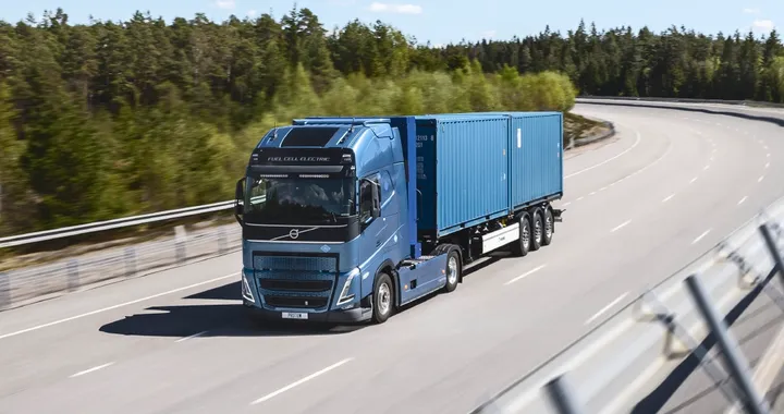 Volvo Trucks punta sui camion Fuel Cell con 1.000 km di autonomia