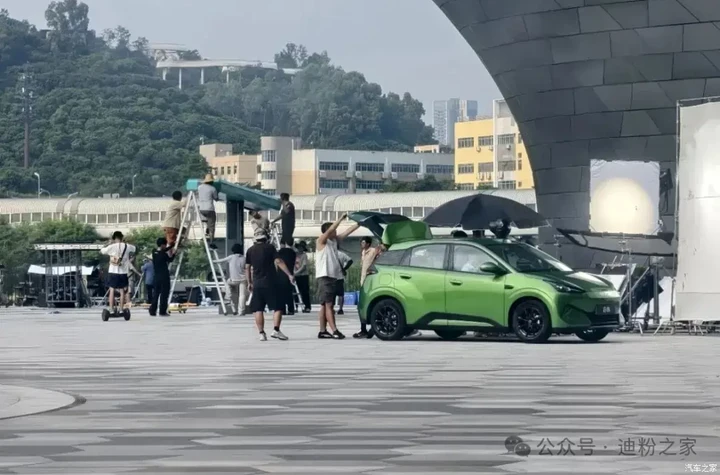 BYD Dolphin Surf si rinnova: più grande, nuova estetica e sensore Lidar