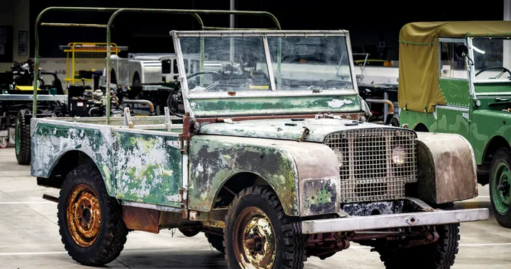 Land Rover compie 70 anni: il regalo è il restauro della prima 4x4