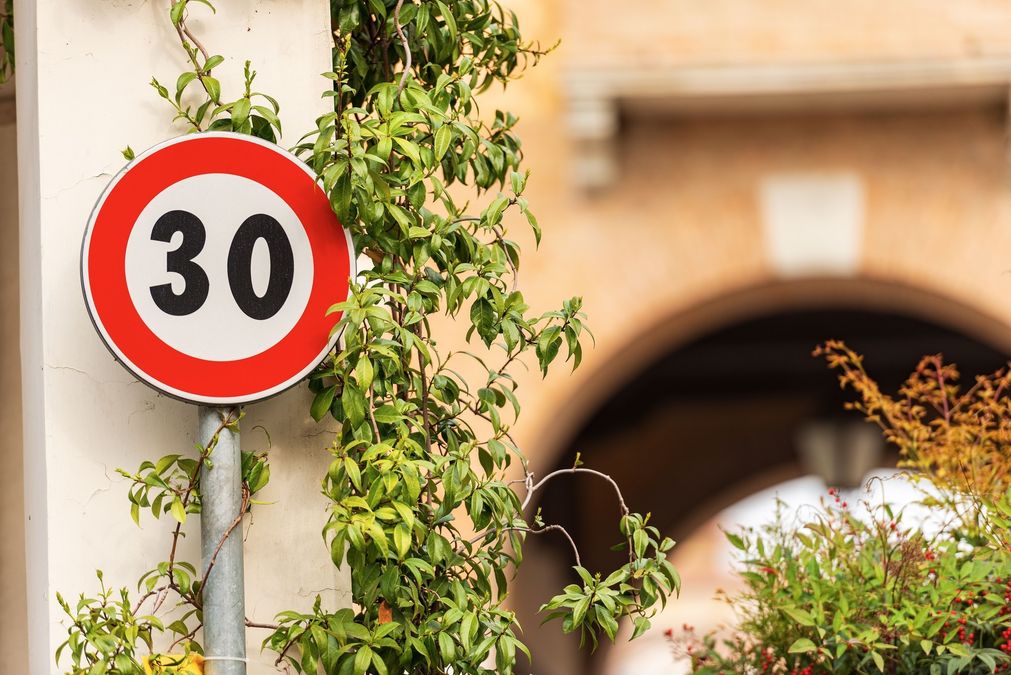 Bologna Città 30 funziona, nel 2025 calano incidenti e vittime