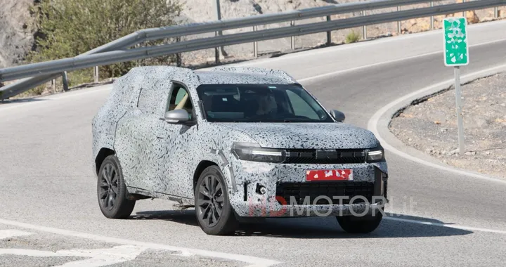 Dacia Bigster, si avvicina il debutto del nuovo SUV. Cosa sappiamo