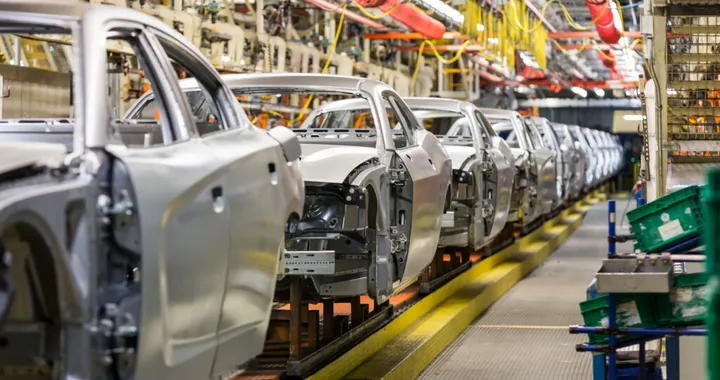 Crisi auto in Europa, nel 2024 i fornitori hanno tagliato 30 mila posti di lavoro