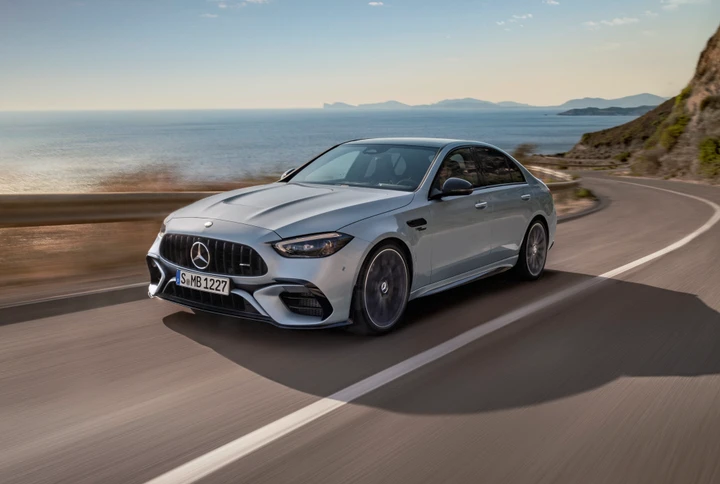 Mercedes-AMG, un 6 cilindri per la futura C 53: stop alla C 63 con il 4 cilindri Plug-in