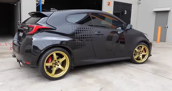 Nel mondo c'è una Toyota Yaris GR da 751 cavalli: l'incredibile risultato di un tuner