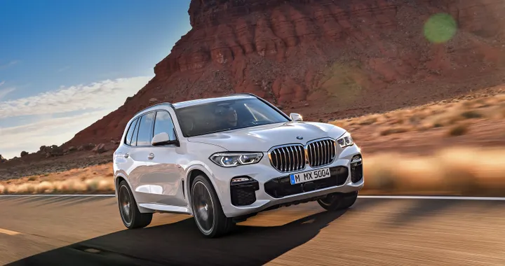 Nuovo BMW X5: prezzi e allestimenti per l'Italia