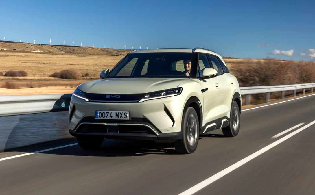 BYD accelera in Unione Europea: crescita a 3 cifre ad agosto e supera Tesla