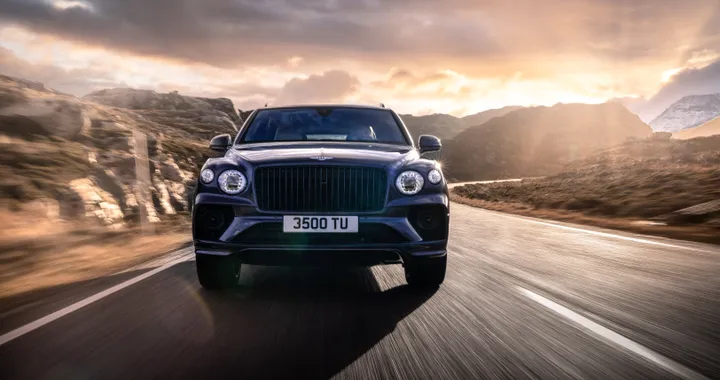 Bentley Bentayga, ecco la versione a passo lungo