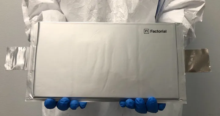 Batterie allo stato solido, Factorial Energy consegna a Mercedes i suoi ultimi prototipi