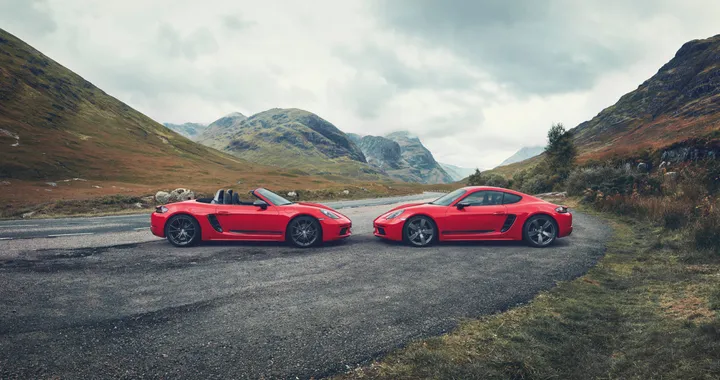 Porsche 718 Boxster T e Cayman T: più leggerezza per le sportive compatte