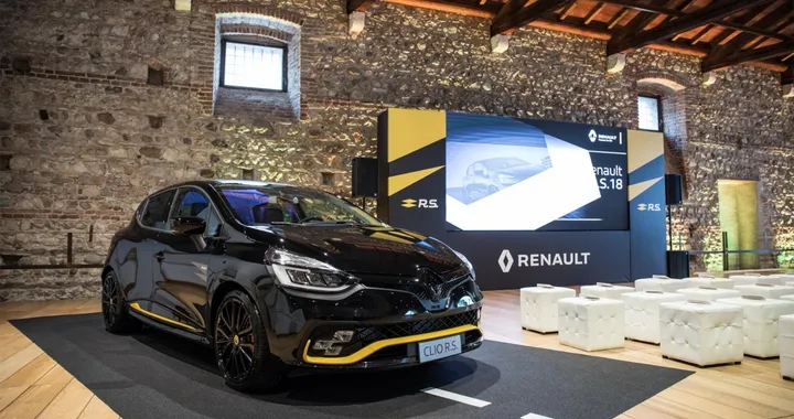 Renault Clio R.S.18: l'edizione limitata ispirata dalla Formula 1