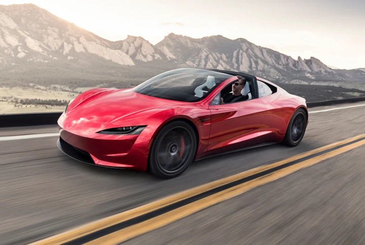 Nuova Tesla Roadster, solo tante, troppe promesse. Musk che dici, la vedremo mai davvero?
