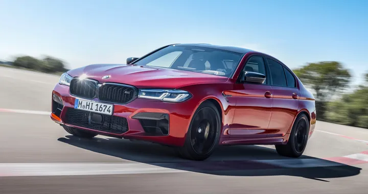 La nuova BMW M5 alla prova del Nurburgring. Video spia