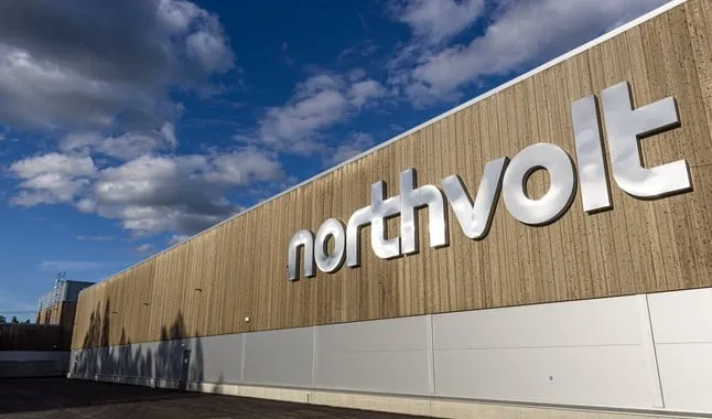 Northvolt dichiara fallimento: il sogno europeo delle batterie si infrange