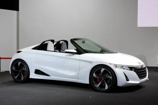 Honda S1000: rumor sulla sorella maggiore di S660