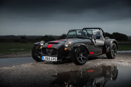 Caterham Seven 620S debutta con 310 CV