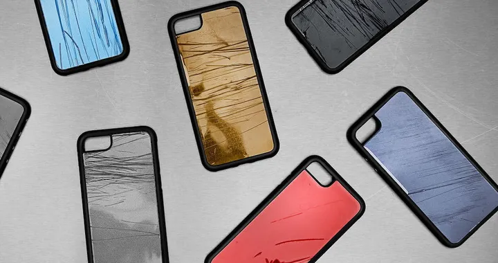 VW: cover da lamiere di auto incidentate per scongiurare l'uso degli smartphone