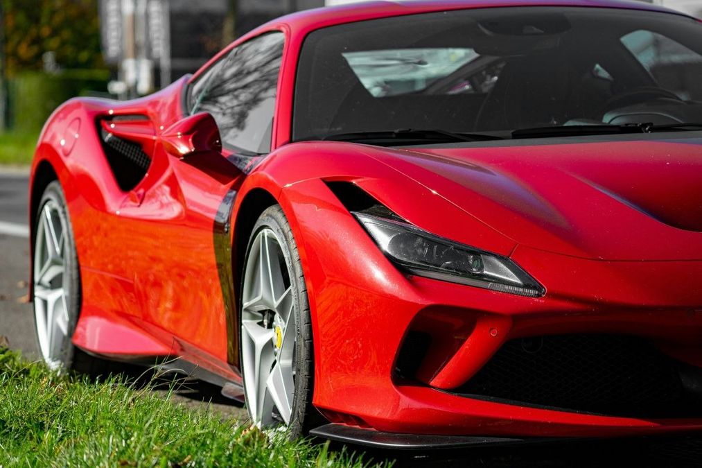 Ferrari, arriva la novità rivoluzionaria: come funziona il brevetto con le celle Peltier