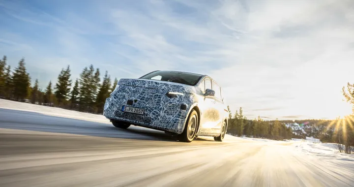 Mercedes porta i suoi MPV al limite: test estremi tra neve e ghiaccio