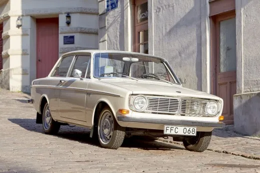 Volvo 144: l'anniversario della prima Volvo "milionaria"
