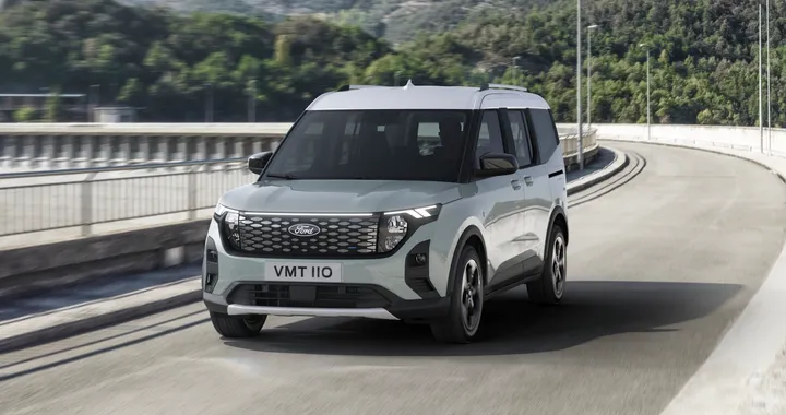 Ford E-Tourneo Courier, ecco il nuovo multispazio elettrico