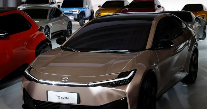 Toyota bZ3, la berlina elettrica rivale della Tesla Model 3 debutterà in Cina