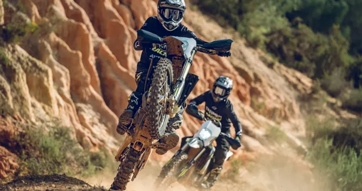Triumph TF 250-E e TF 450-E: prestazioni da gara e tecnologia avanzata