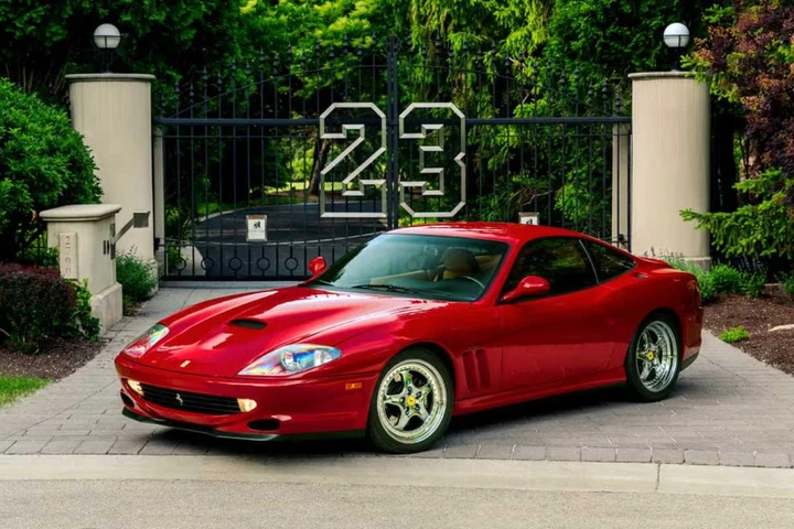 Venduta la Ferrari 550 Maranello appartenuta a Michael Jordan, il prezzo è da record