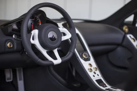 Apple interessata all'acquisto di McLaren