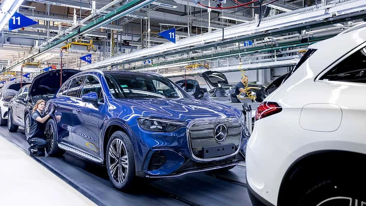 Nuova Mercedes-Benz GLC, i ritardi bloccano la riscossa: mancano componenti chiave