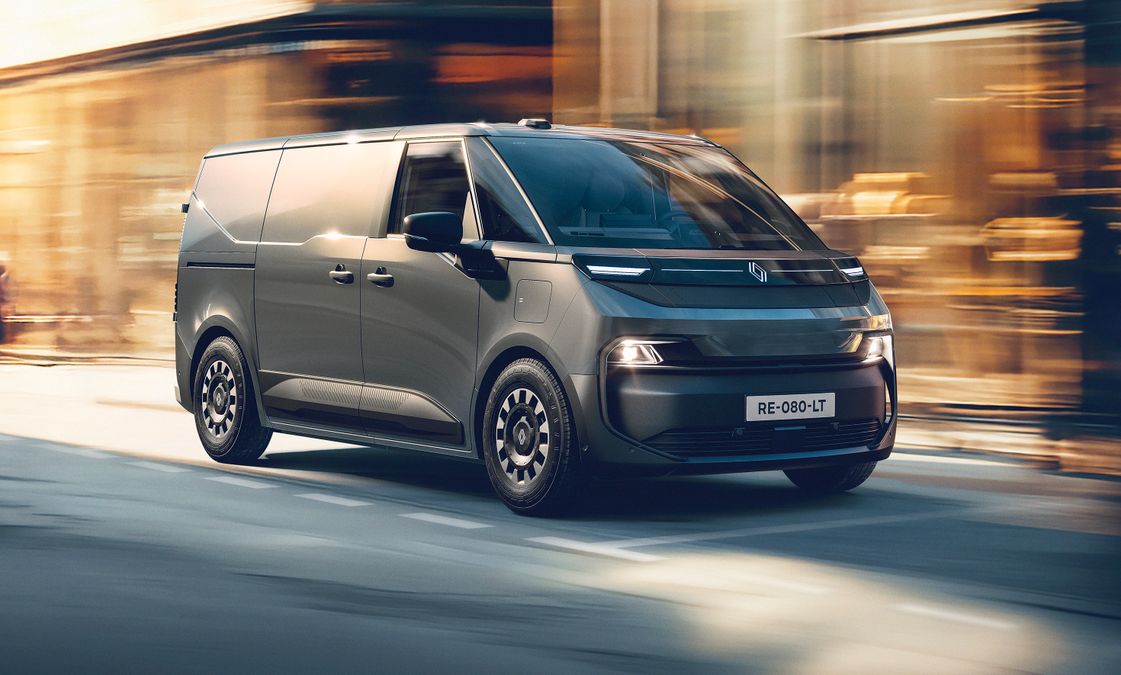 Renault presenta il suo primo veicolo elettrico a 800 V: è un furgone. Ecco Trafic E-Tech Electric