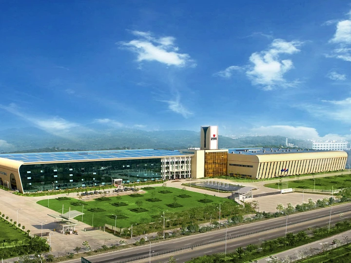 LETBE torna a EICMA 2025 con nuove moto e scooter: le novità