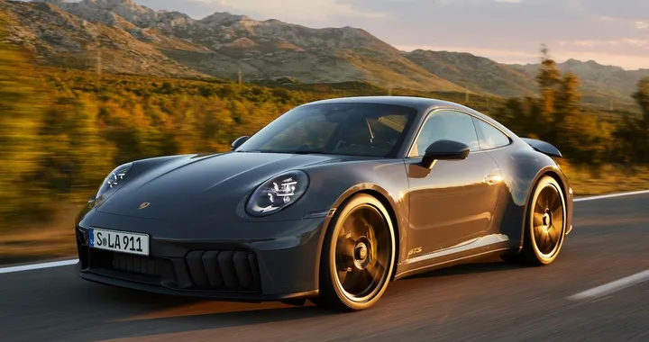 Avvistati due prototipi di una possibile Porsche 911 Turbo Touring