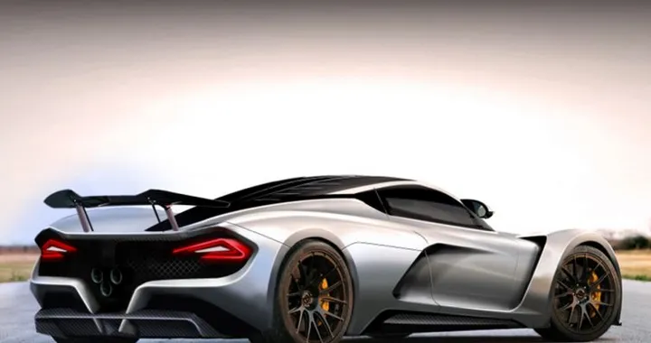 Hennessey Venom F5 sarà l'auto più veloce al mondo da 466 km/h | Video