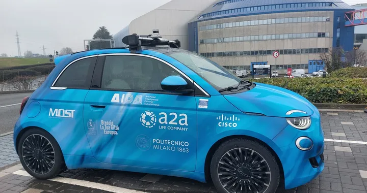 Car sharing a guida autonoma, test al via a Brescia. La 500 va da sola dal cliente