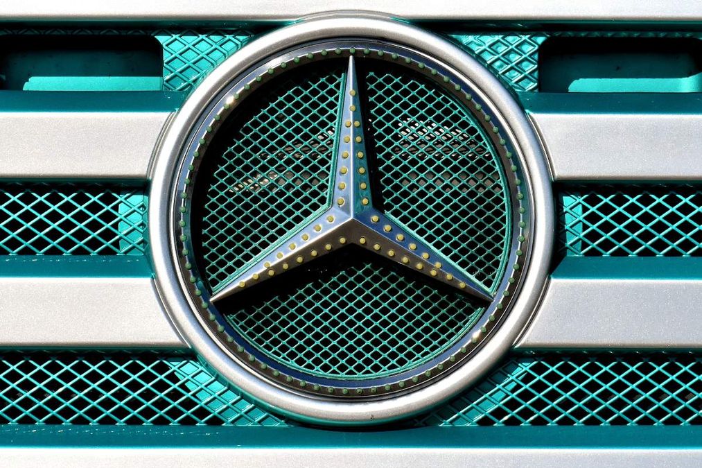 Copertina: Classe A, come cambia la compatta di Mercedes: il render svela le linee