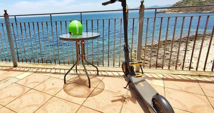 Monopattini elettrici: assicurazione e casco potrebbero diventare obbligatori
