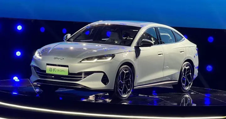 BYD, ecco la piattaforma DM di quinta generazione. 2.100 km (CLTC) per le Plug-in
