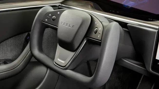 Tesla aggiungerà 1.000 nuovi tester al giorno per la Full Self-Driving