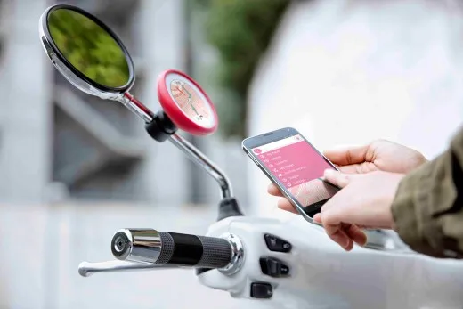 TomTom Vio: il navigatore satellitare per lo scooter