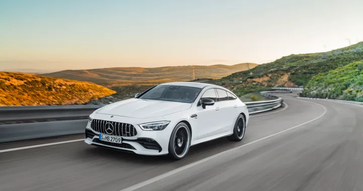 Mercedes-AMG GT Coupé4: la prima quattro porte è anche ibrida