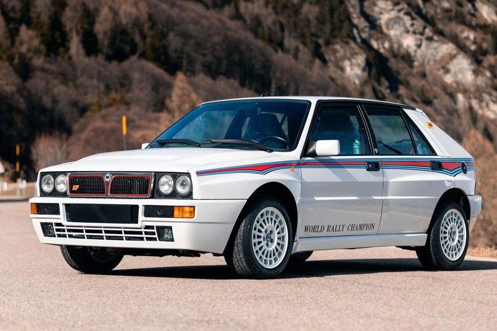 Anteprima: Lancia Delta rarissima ancora incellophanata va all’asta: prezzo da capogiro