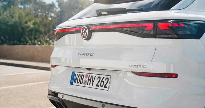 Volkswagen T-Roc Full Hybrid, Porte Aperte il 24 e 25 ottobre: in offerta da 30.500 euro