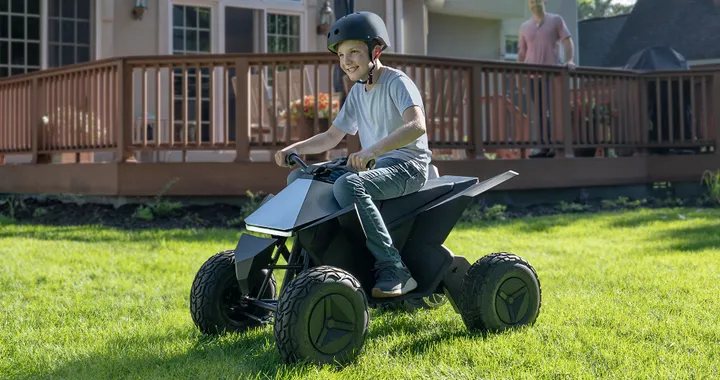 Tesla Cyberquad, il piccolo (e costoso) quad elettrico per bambini arriva in Italia