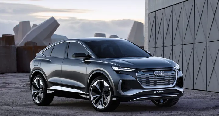 Audi Q4 e-tron sfida Tesla con un restyling tra stile e innovazione tecnologica