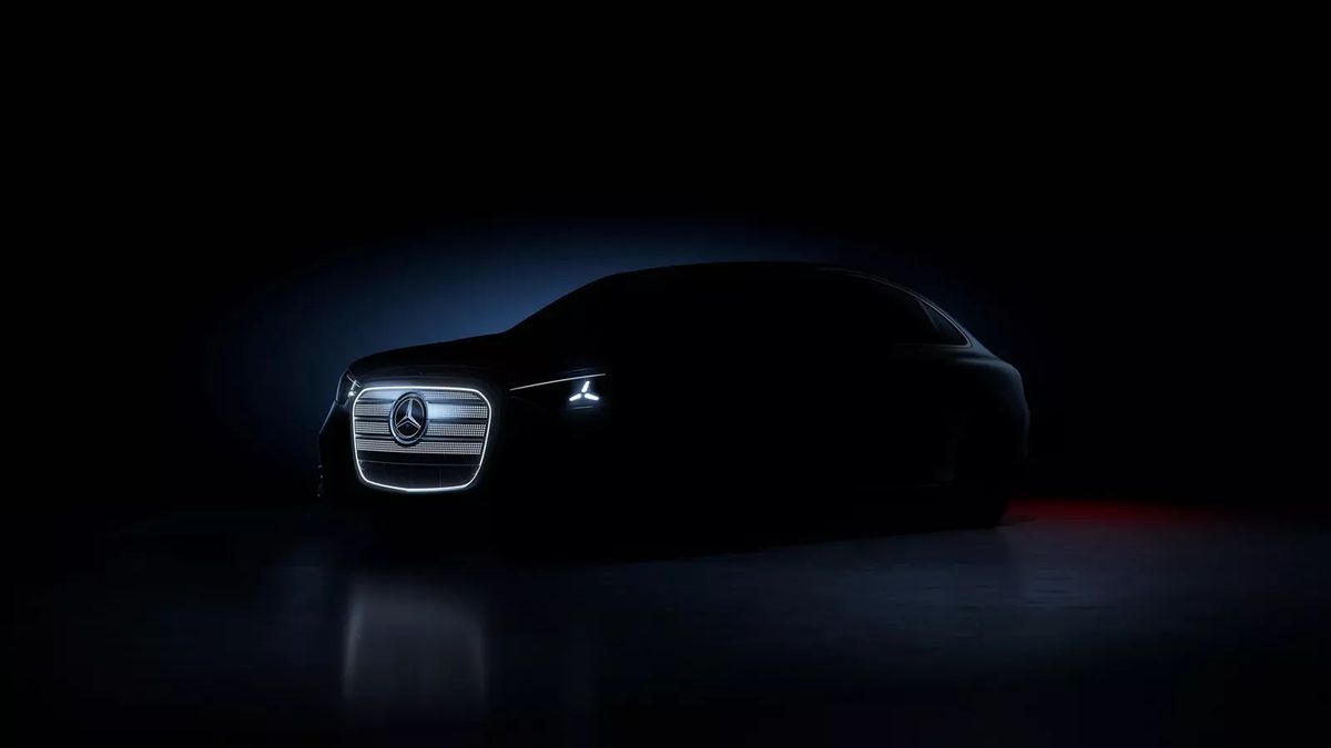Mercedes Classe C elettrica, prima immagine ufficiale della rivale della BMW i3