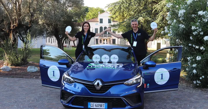 Questa Renault Clio ha percorso 56,8 km con 1 kg di biometano: è record