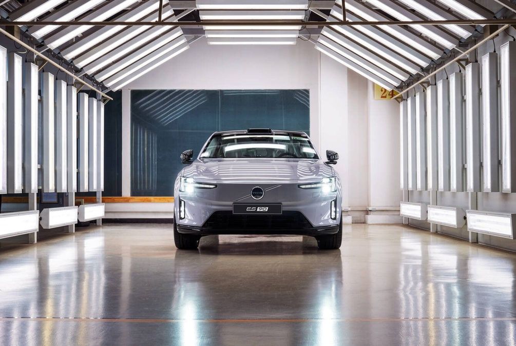 Volvo ES90, parte la produzione della nuova berlina elettrica per l&#039;Europa